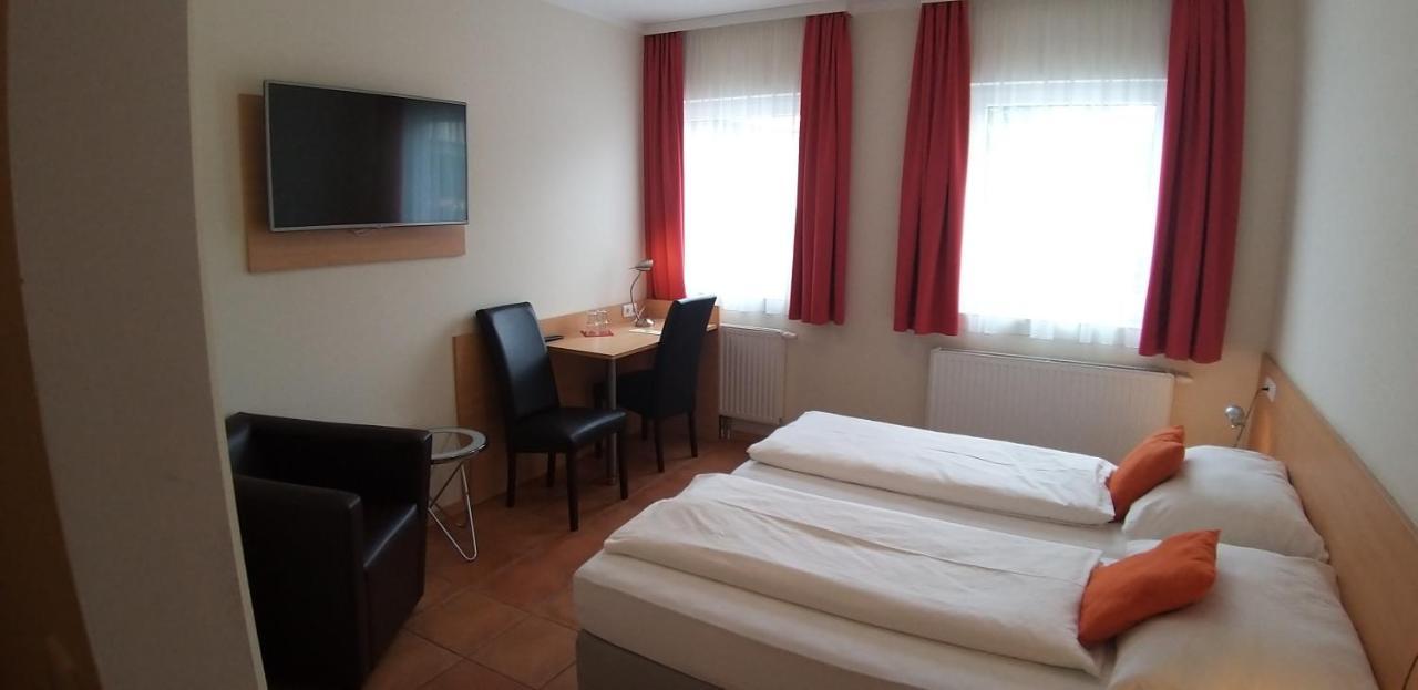 Hotel Denk Bed&Breakfast Vorchdorf Buitenkant foto