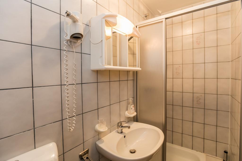 Hotel Denk Bed&Breakfast Vorchdorf Buitenkant foto