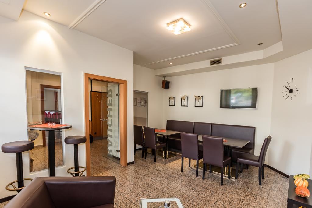 Hotel Denk Bed&Breakfast Vorchdorf Buitenkant foto