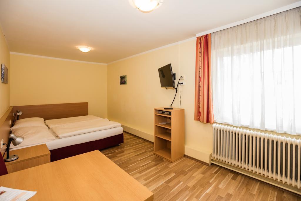 Hotel Denk Bed&Breakfast Vorchdorf Buitenkant foto